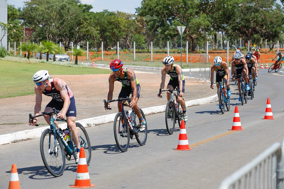 Zona de transiciones de triatlón amateur