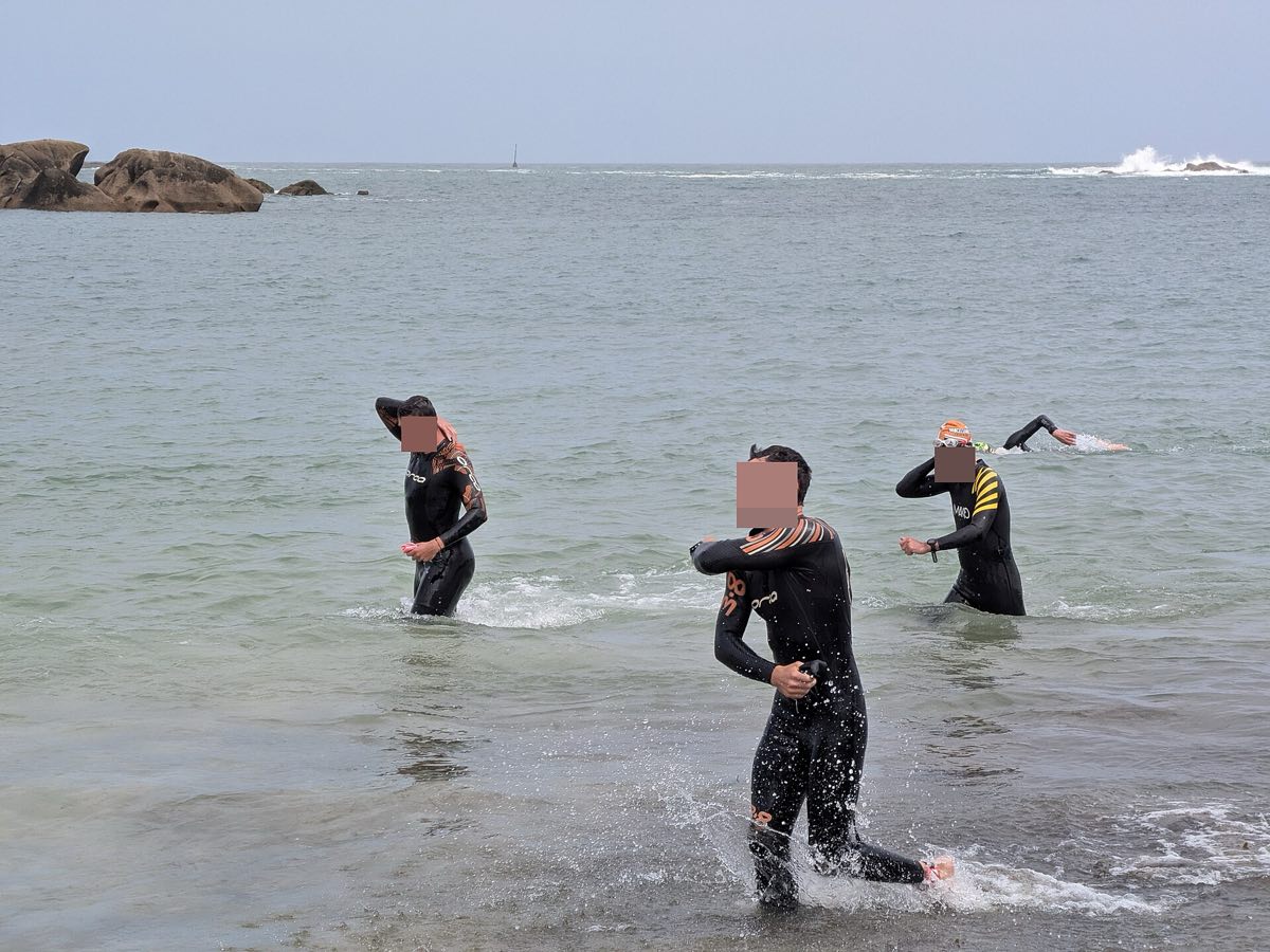 Anexo de distancias y categorías de triatlón en Costa Azul